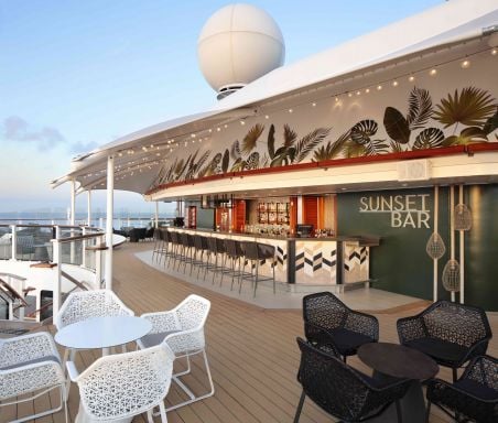 Celebrity Silhouette, SI, Celebrity Revolution, revitalized, refurbishment, public venue, public rooms, Solstice Class, Sunset Bar, aft, bars and lounges, architecture, seating, drinks